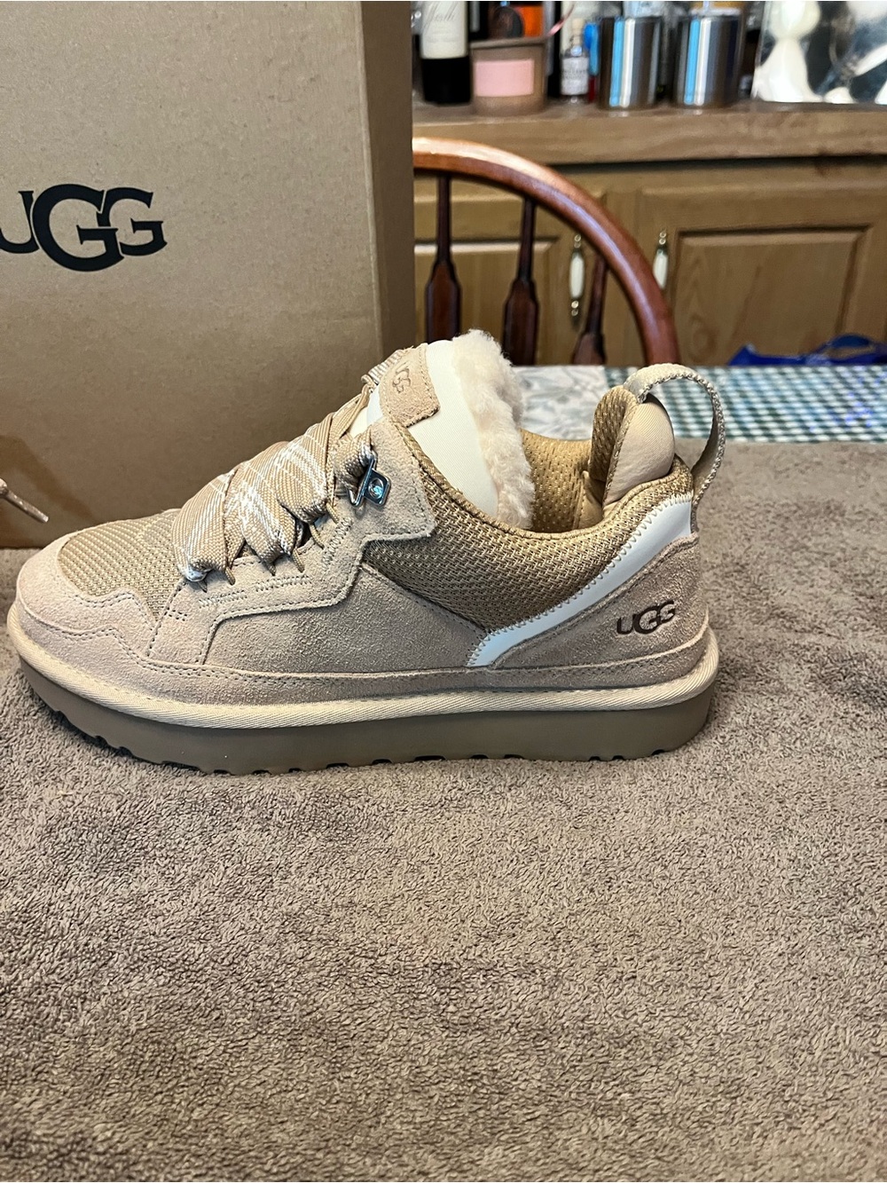 Women’s UGG Lowmel Sneakers - Picture 4 of 9
